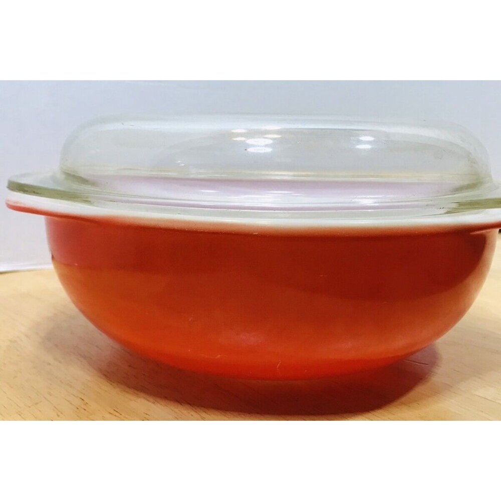 Vintage Friendship Pyrex 024 2 Qt Red Casserole Dish w/ Lid Beautiful!